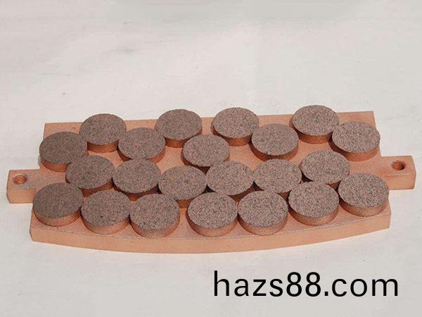 風電(dian)高速軸(zhou)製動(dong)器刹車(che)片