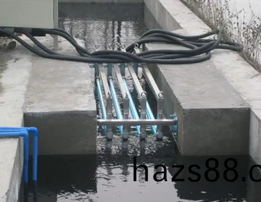 紫(zi)外線(xian)消毒器