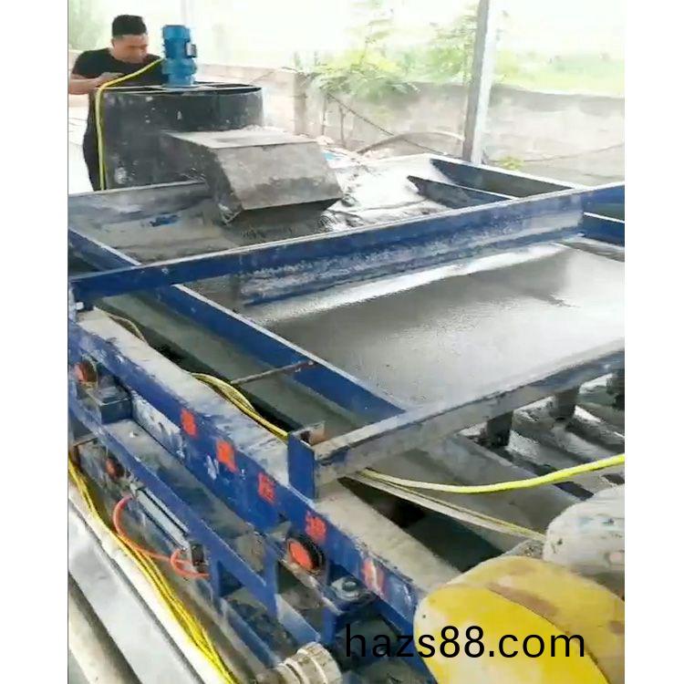 河(he)北保(bao)定帶(dai)式壓(ya)濾(lv)機(ji)汚泥處理